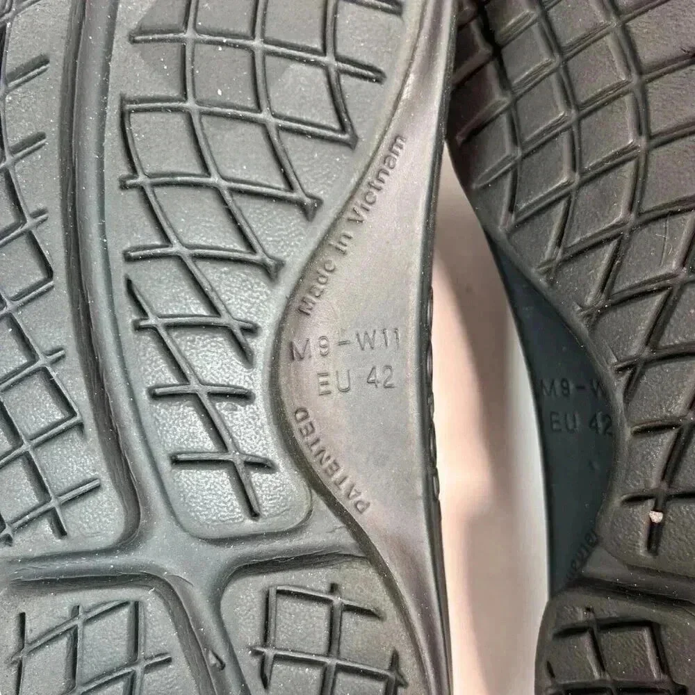 OOFOS OOahh Sport Flex Slides Size M9/W11 Camo Gray Black Athleisure